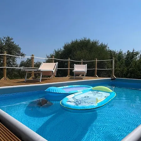 I Trulli Di Alessandro, Nel Cuore Della Valle D'itria *