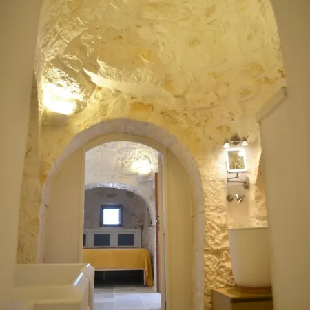 I Trulli Di Alessandro, Nel Cuore Della Valle D'itria * Martina Franca