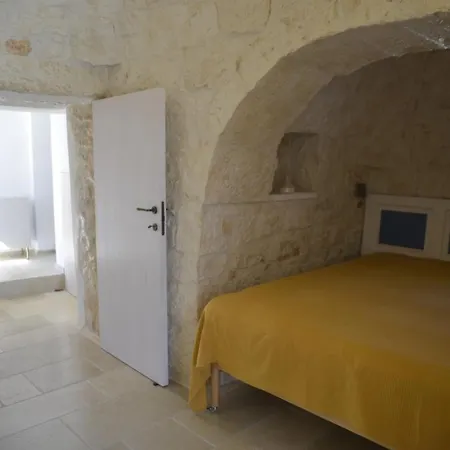 I Trulli Di Alessandro, Nel Cuore Della Valle D'itria * Martina Franca