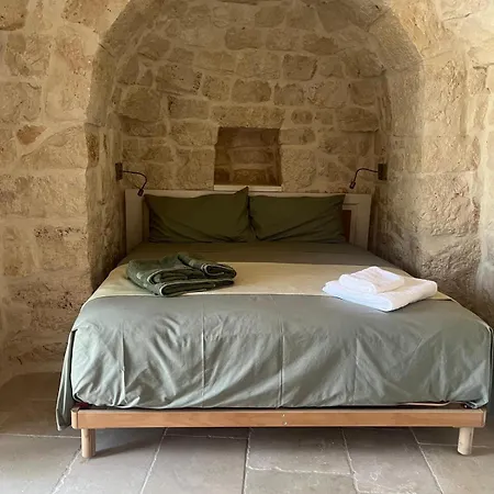 I Trulli Di Alessandro, Nel Cuore Della Valle D'itria *